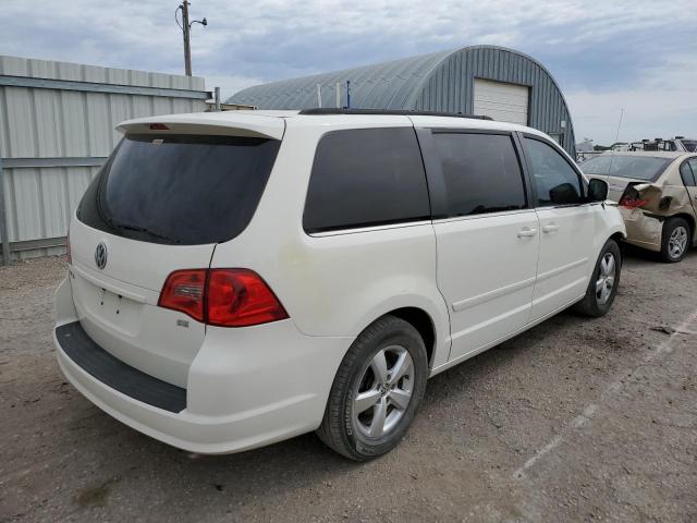 Photo 4 from auction – 2011 VOLKSWAGEN ROUTAN SE with VIN 2V4RW3DG9BR625977