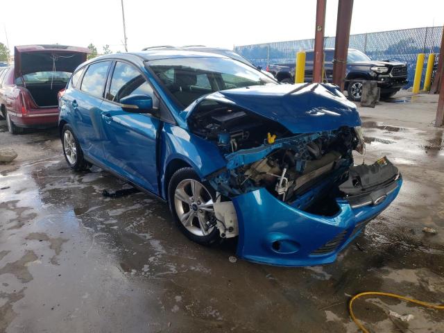 FORD FOCUS SE 2014 مع رقم تعريف المركبة 1FADP3K28EL173077 - صورة من المزاد