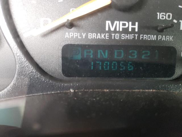 Photo 8 from auction – 2002 CHEVROLET SUBURBAN K with VIN 1GNFK16Z52J264643
