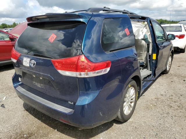 Photo 4 from auction – 2012 TOYOTA SIENNA XLE with VIN 5TDYK3DC9CS253791