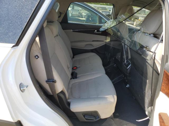 Photo 6 from auction – 2016 KIA SORENTO LX with VIN 5XYPGDA36GG037536