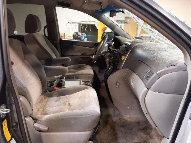 Photo 5 from auction – 2010 TOYOTA SIENNA LE with VIN 5TDJK4CC0AS033753