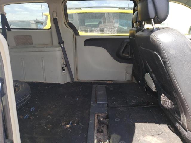 Photo 6 from auction – 2015 CHRYSLER TOWN & COU with VIN 2C4RC1BG9FR595282