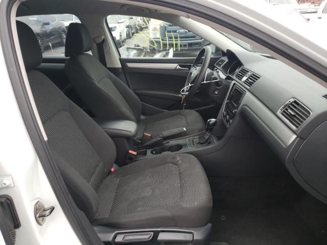 Photo 5 from auction – 2016 VOLKSWAGEN PASSAT with VIN 1VWAT7A36GC034074