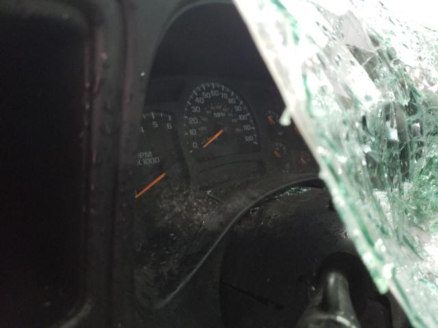 Photo 8 from auction – 2004 CHEVROLET SILVERADO with VIN 2GCEK19V241144048