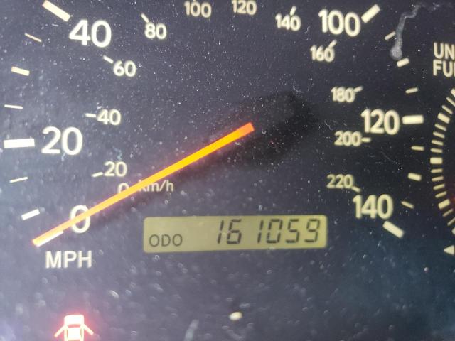 Photo 8 from auction – 2000 LEXUS ES 300 with VIN JT8BF28G6Y0276262