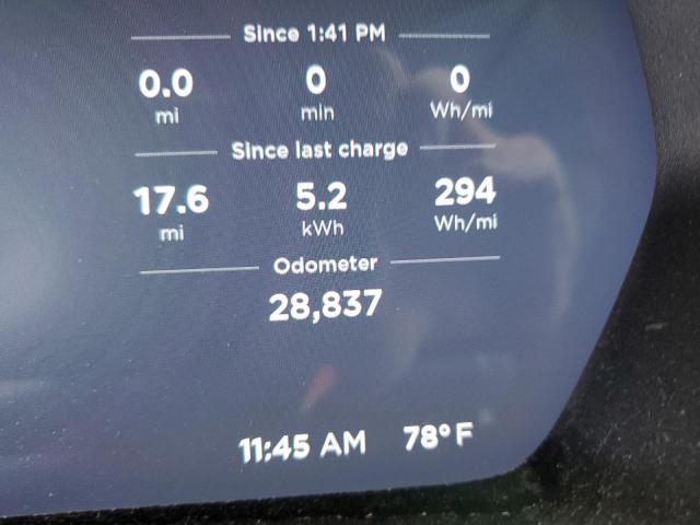 Photo 8 from auction – 2017 TESLA MODEL X with VIN 5YJXCDE22HF067087