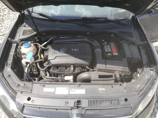 Photo 7 from auction – 2015 VOLKSWAGEN PASSAT S with VIN 1VWAT7A32FC045233