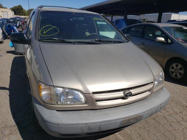 Photo 9 from auction – 2000 TOYOTA SIENNA LE with VIN 4T3ZF13C6YU197667