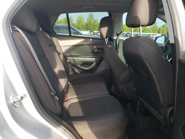 Photo 6 from auction – 2018 CHEVROLET TRAX LS with VIN KL7CJKSBXJB527308