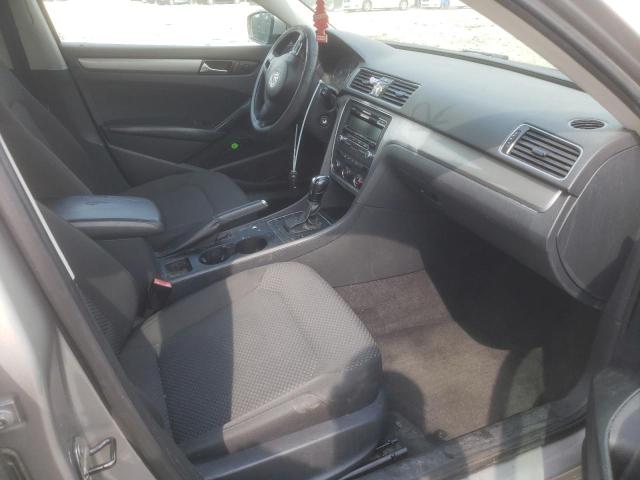Photo 5 from auction – 2013 VOLKSWAGEN PASSAT S with VIN 1VWAP7A36DC053319