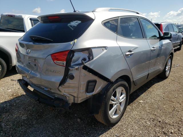 Photo 4 from auction – 2011 HYUNDAI TUCSON GLS with VIN KM8JU3AC3BU273752