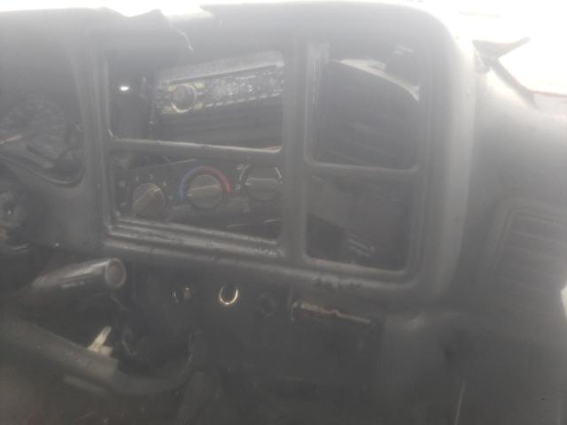 Photo 9 from auction – 2002 GMC NEW SIERRA with VIN 2GTEC19V921359856