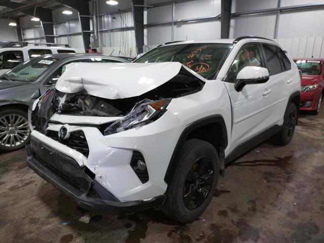 Foto 2 de la subasta – 2019 TOYOTA RAV4 XLE con VIN JTMP1RFV4KD021240