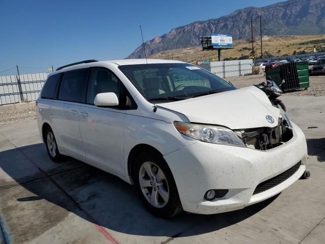 TOYOTA SIENNA LE 2013 with VIN 5TDKK3DCXDS298214 - Photo from auction