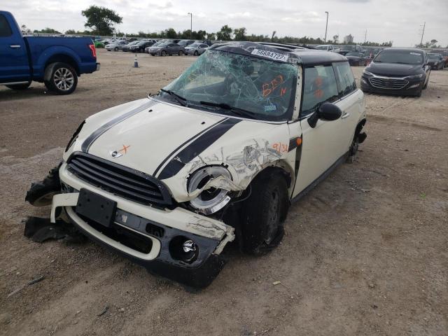 Photo 2 from auction – 2010 MINI COOPER with VIN WMWMF3C53ATZ63626