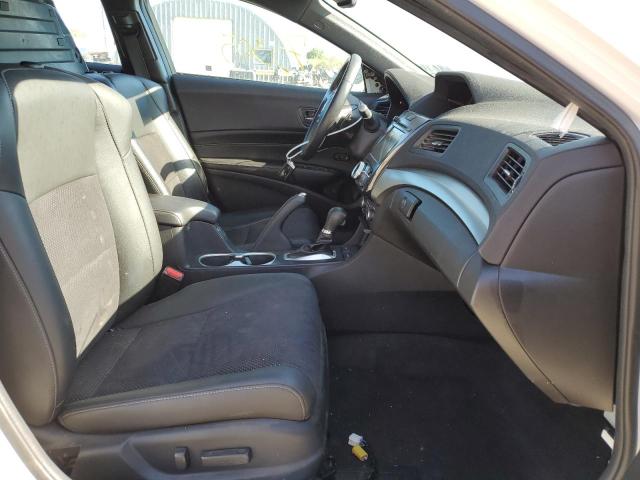 Photo 5 from auction – 2016 ACURA ILX PREMIU with VIN 19UDE2F87GA004256