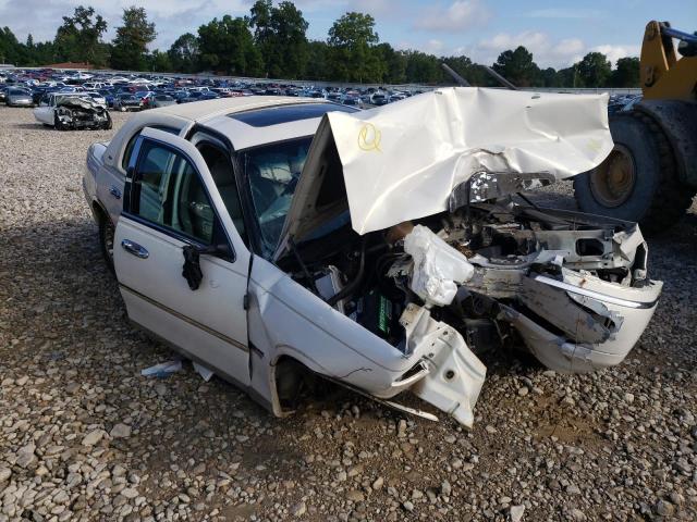LINCOLN TOWN CAR C 2000 with VIN 1LNHM83W2YY934207 - Photo from auction