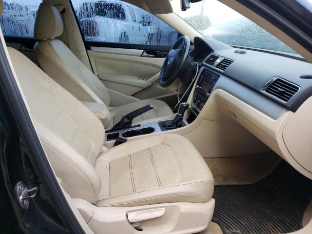 Photo 5 from auction – 2013 VOLKSWAGEN PASSAT SE with VIN 1VWBP7A30DC044183