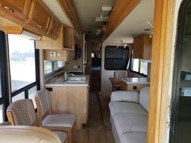 Photo 6 from auction – 2005 FREIGHTLINER CHASSIS X with VIN 4UZAAHDC05CU56747