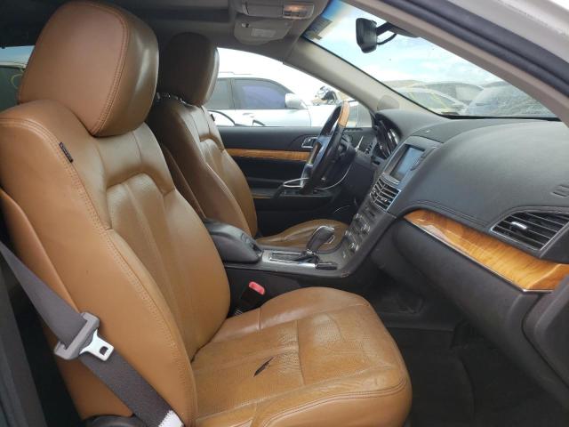 Photo 5 from auction – 2010 LINCOLN MKT with VIN 2LMHJ5AT6ABJ20889