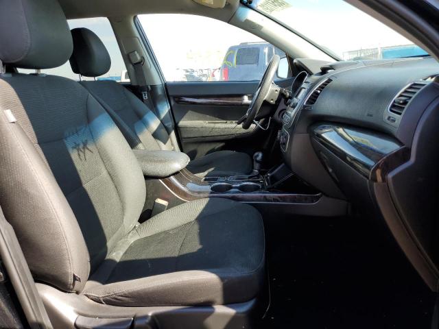 Photo 5 from auction – 2015 KIA SORENTO LX with VIN 5XYKTDA75FG591304