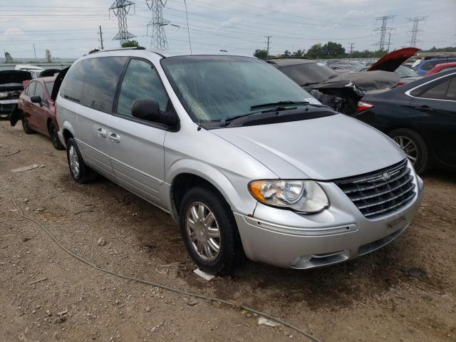 CHRYSLER TOWN & COU 2005 with VIN 2C8GP64LX5R161419 - Photo from auction