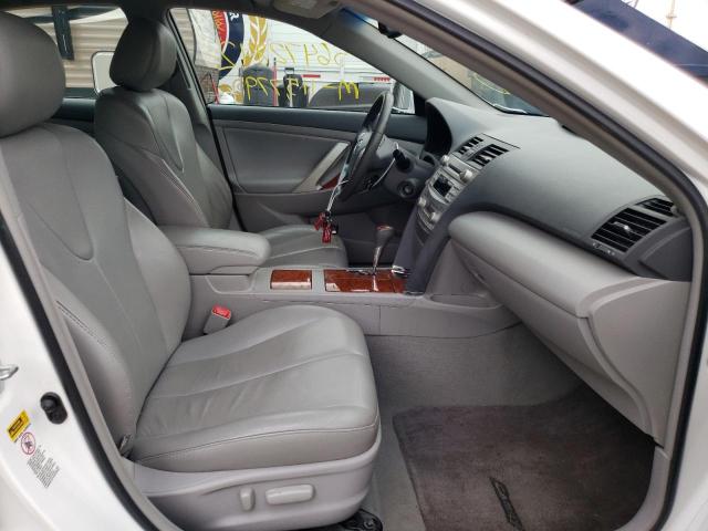 Zdjęcie 5 z aukcji – 2011 TOYOTA CAMRY BASE z VIN 4T1BF3EK3BU691938