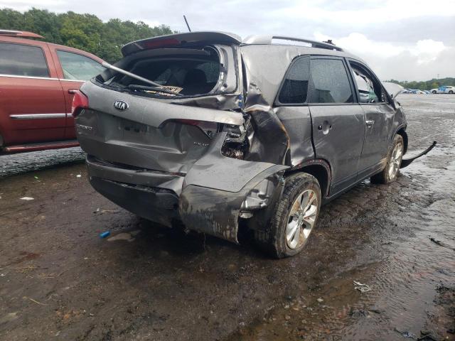 Photo 4 from auction – 2015 KIA SORENTO EX with VIN 5XYKU4A73FG652565