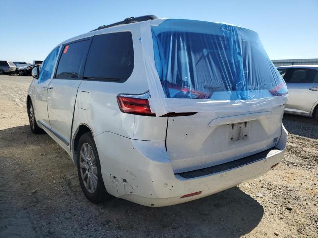 Photo 3 from auction – 2015 TOYOTA SIENNA XLE with VIN 5TDDK3DC5FS104684