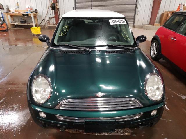 Photo 9 from auction – 2002 MINI COOPER with VIN WMWRC334X2TC37207