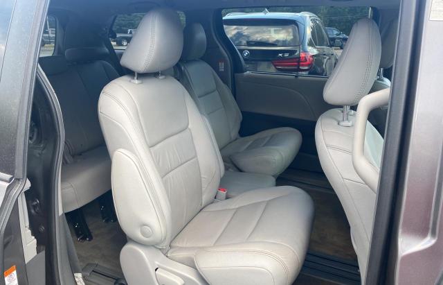Photo 6 from auction – 2018 TOYOTA SIENNA XLE with VIN 5TDYZ3DC7JS927011