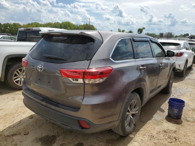 Photo 4 from auction – 2019 TOYOTA HIGHLANDER with VIN 5TDZARFH5KS061012