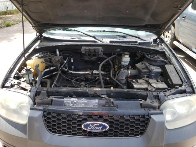 Photo 7 from auction – 2005 FORD ESCAPE XLS with VIN 1FMCU92Z15KE22318