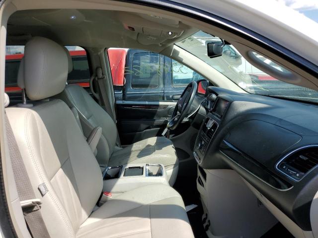 Photo 5 from auction – 2013 CHRYSLER TOWN & COU with VIN 2C4RC1BG6DR556162