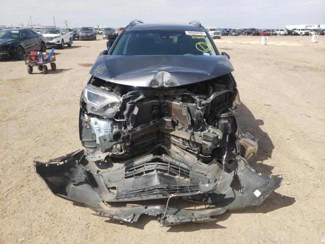 Photo 9 from auction – 2017 TOYOTA RAV4 LE with VIN 2T3ZFREV5HW352061