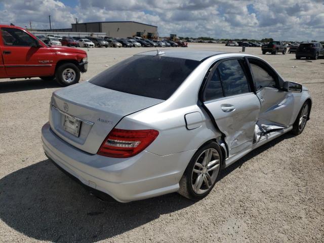 Photo 4 from auction – 2012 MERCEDES-BENZ C 300 4MAT with VIN WDDGF8BB4CF930159