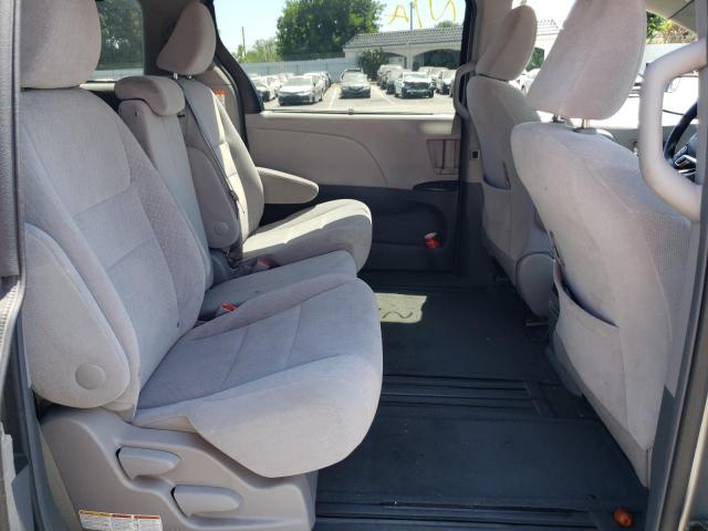 Photo 6 from auction – 2016 TOYOTA SIENNA LE with VIN 5TDKK3DC9GS727976