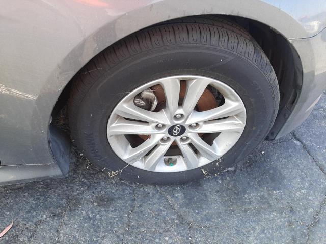 Photo 9 from auction – 2014 HYUNDAI SONATA GLS with VIN 5NPEB4AC1EH932296