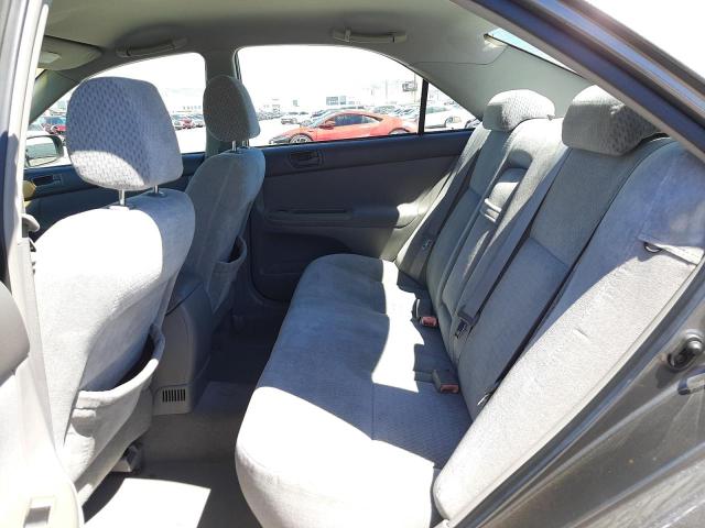 Photo 6 from auction – 2004 TOYOTA CAMRY LE with VIN 4T1BE32K24U852984