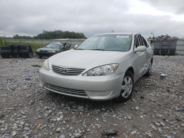Photo 2 from auction – 2005 TOYOTA CAMRY LE with VIN 4T1BE30K75U071673