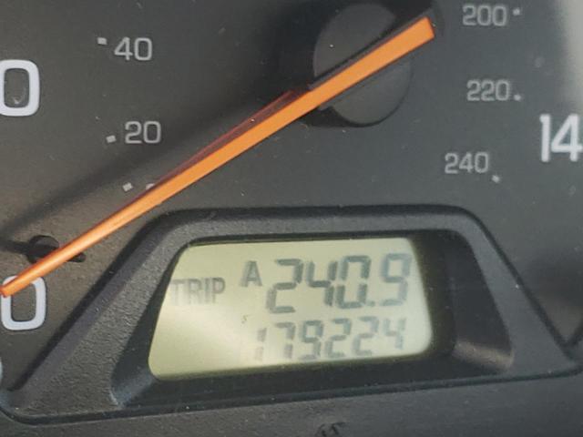 Photo 8 from auction – 2002 HONDA ACCORD EX with VIN 1HGCG66892A158568