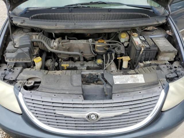 Photo 7 from auction – 2002 CHRYSLER TOWN & COU with VIN 2C8GP54L32R646071