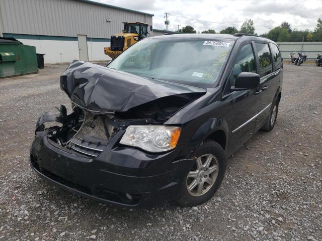 Photo 2 from auction – 2010 CHRYSLER TOWN & COU with VIN 2A4RR5D17AR460447