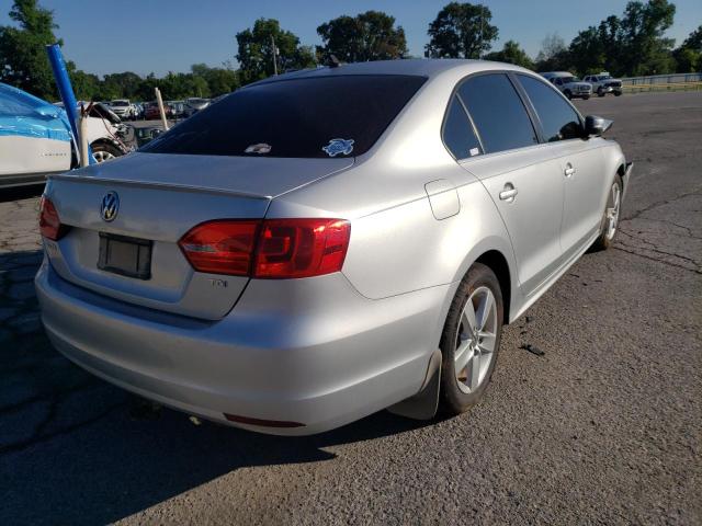 Photo 4 from auction – 2012 VOLKSWAGEN JETTA TDI with VIN 3VWLL7AJ5CM360903