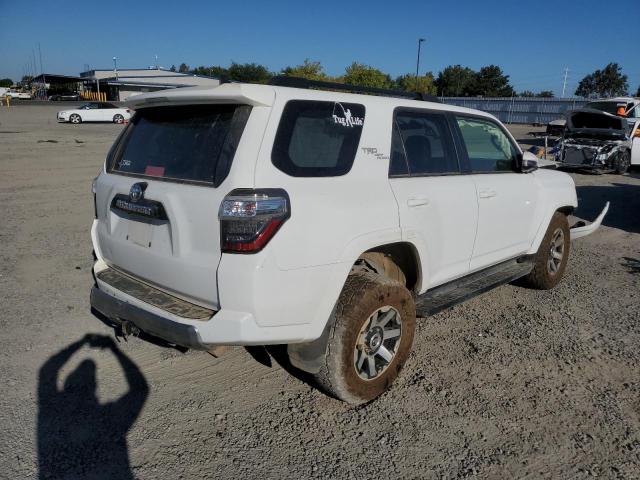 Photo 4 from auction – 2021 TOYOTA 4RUNNER SR with VIN JTERU5JR5M5885970