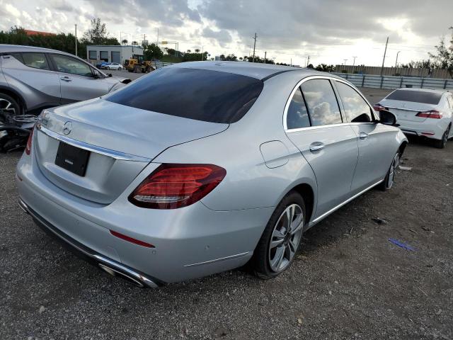 Photo 4 from auction – 2017 MERCEDES-BENZ E 300 with VIN WDDZF4JBXHA097250