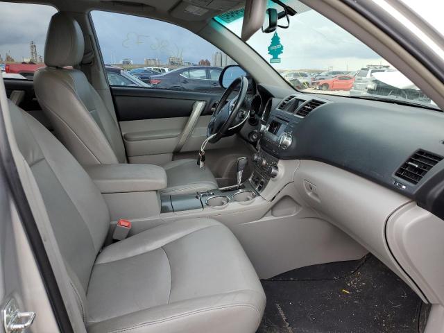 Photo 5 from auction – 2011 TOYOTA HIGHLANDER with VIN 5TDZK3EH8BS026167