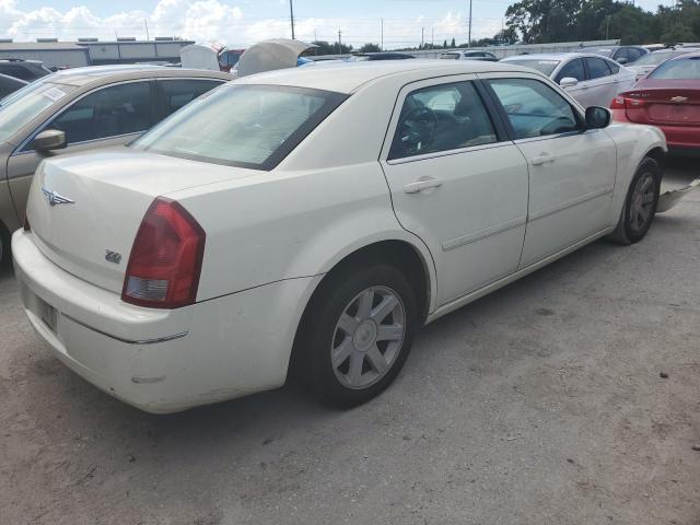Photo 4 from auction – 2005 CHRYSLER 300 TOURIN with VIN 2C3JA53G45H136808