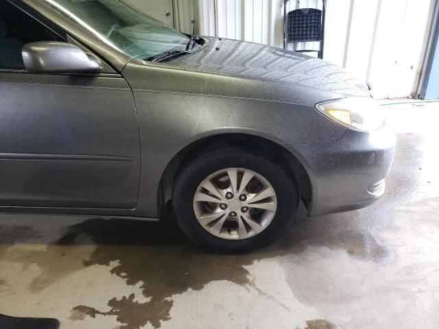 Photo 9 from auction – 2004 TOYOTA CAMRY LE with VIN 4T1BF32K54U572280